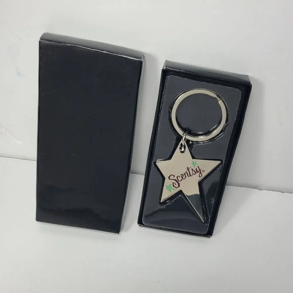 Scentsy Solo Star Keychain Detachable Keyring Silver Metal Modern in box